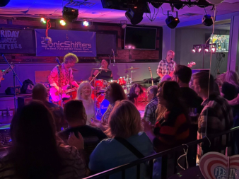 Rockin' Old School Tavern